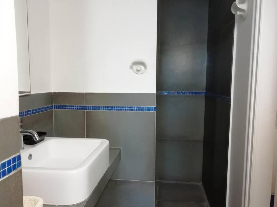La Casa Di Marta - Ampia Ed Accogliente Mansarda In Piazza Statuto Apartamento Turín Exterior foto